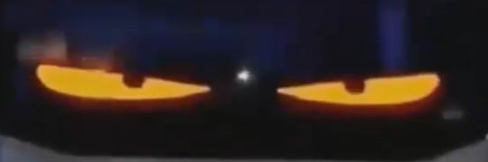 LED lys skilt - USB - fuld farvet . APP styring - 348 x 102 mm + ANGRY EYES