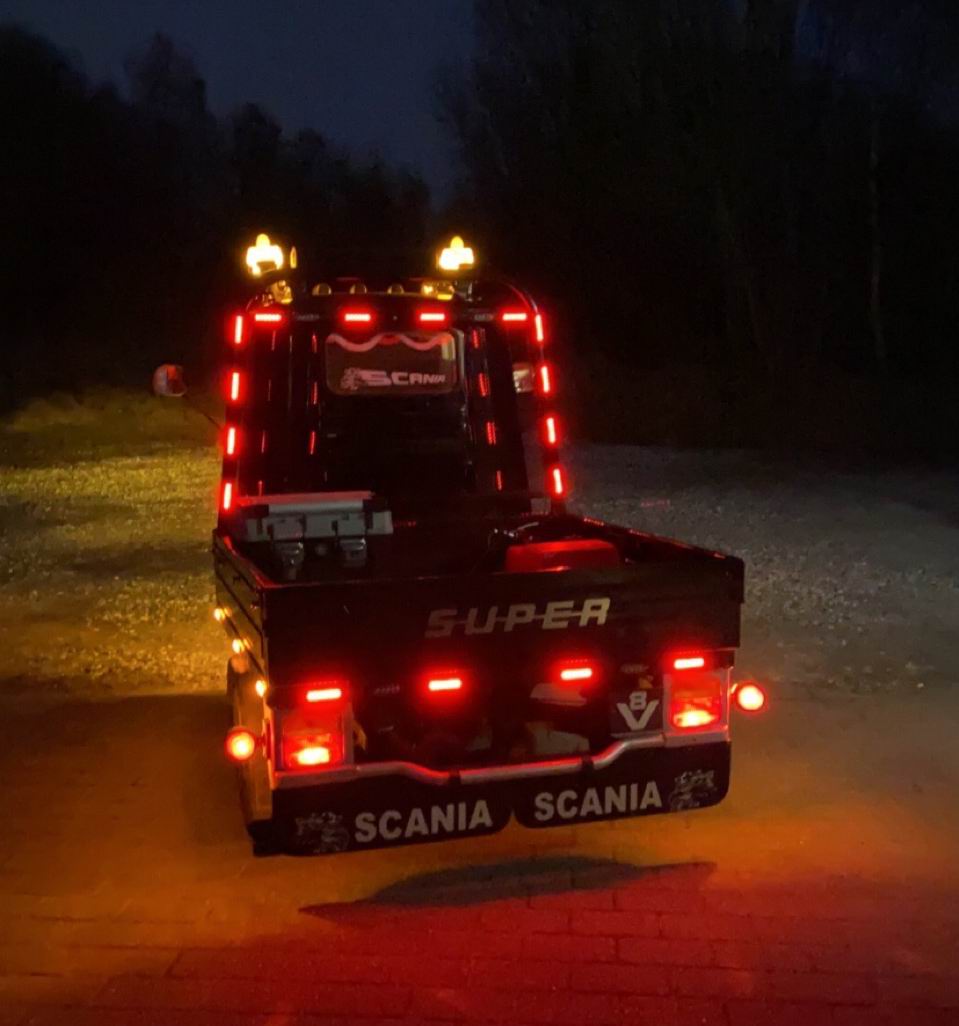 12 LED markeringslygte, 12v - kraftig model - sæt med 10 stk.