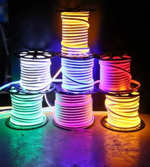 5 meter NEON Led strip, 12 volt, 40 watt, 3600 lumen, IP67, 600 LED.