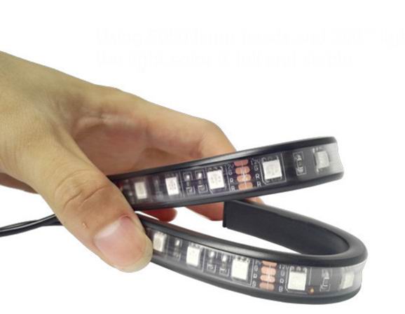 Musik styret sæt med 4 RGB led skinner - 12v